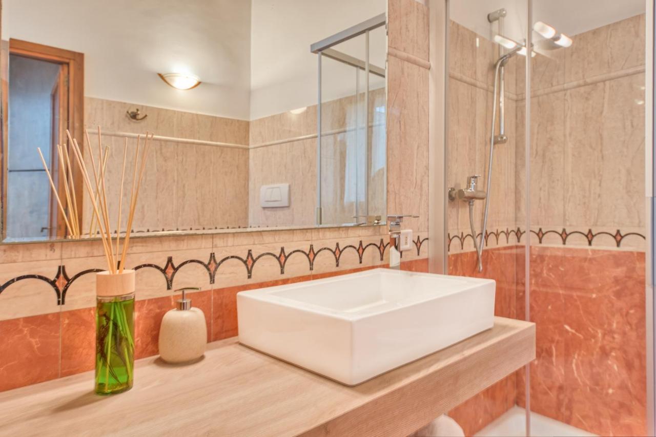 Corte Anibaldi Apartment Λέτσε Εξωτερικό φωτογραφία
